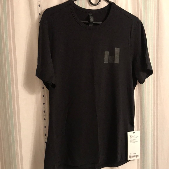 lululemon athletica Tops - Lululemon 5 Year Basic Tee (NWT)